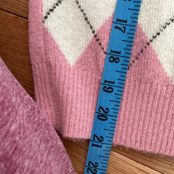 Point Zero Nicole Benisti  pink and white diamond pattern sweater vest - Picture 6 of 6